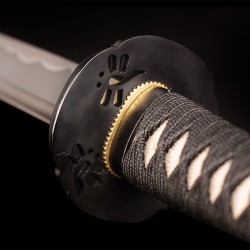 Black Dragonfly katana